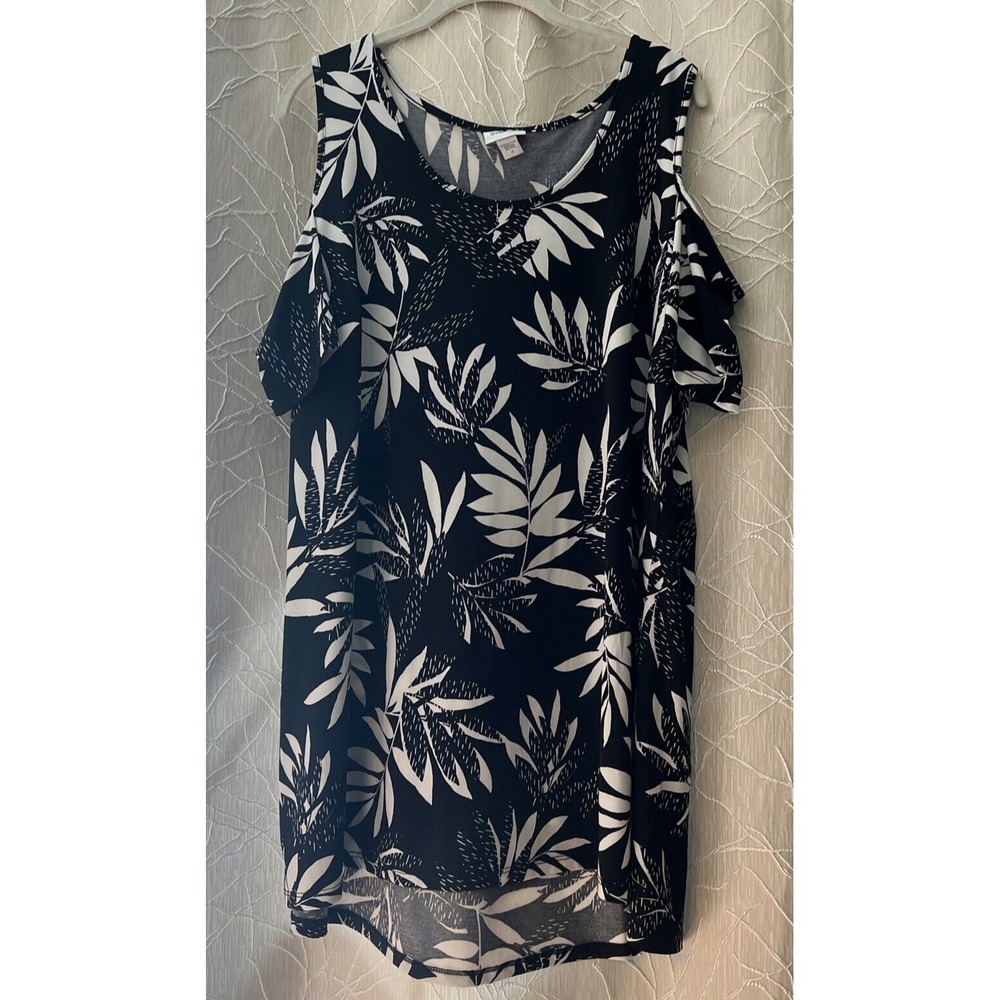Avenue Women's Top - size 18
